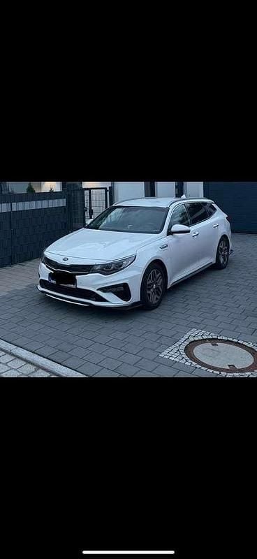 Gebraucht 2018 Kia Optima Hybrid Spirit Limousine | 21.000 € - Bild 1/4