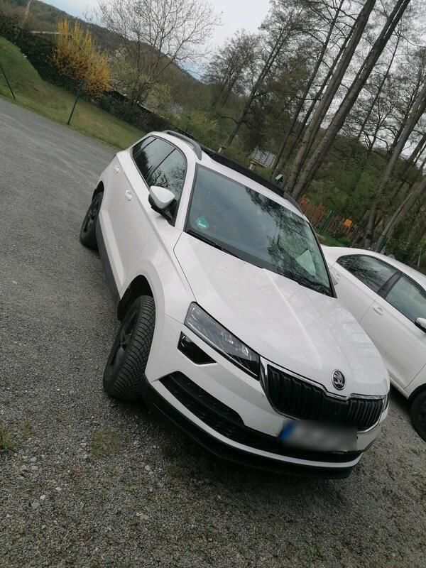 Weiß Gebraucht 2018 Skoda Karoq SUV | 15.500 € (Guter Preis) - Bild 1/4