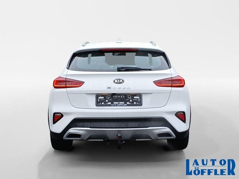 Gebraucht Kia XCeed Vision 160 PS (117 kW) 2021 Weiß SUV