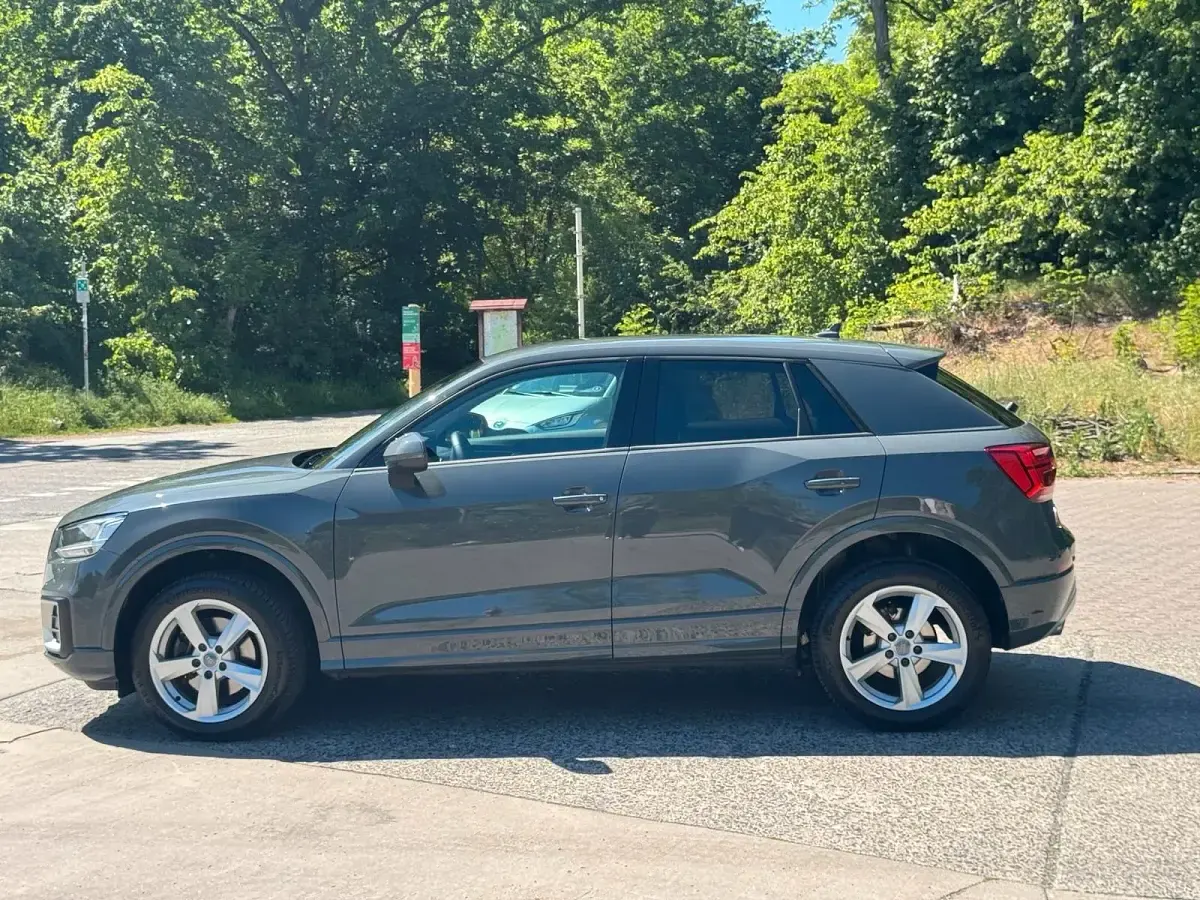 Gebraucht Audi Q2 150 PS (110 kW) 2017 Grau SUV