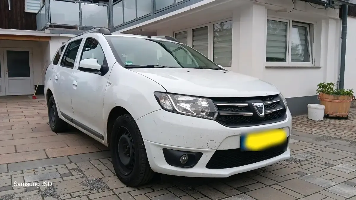 Gebraucht Dacia Logan 75 PS (55 kW) 2026 Weiß Limousine