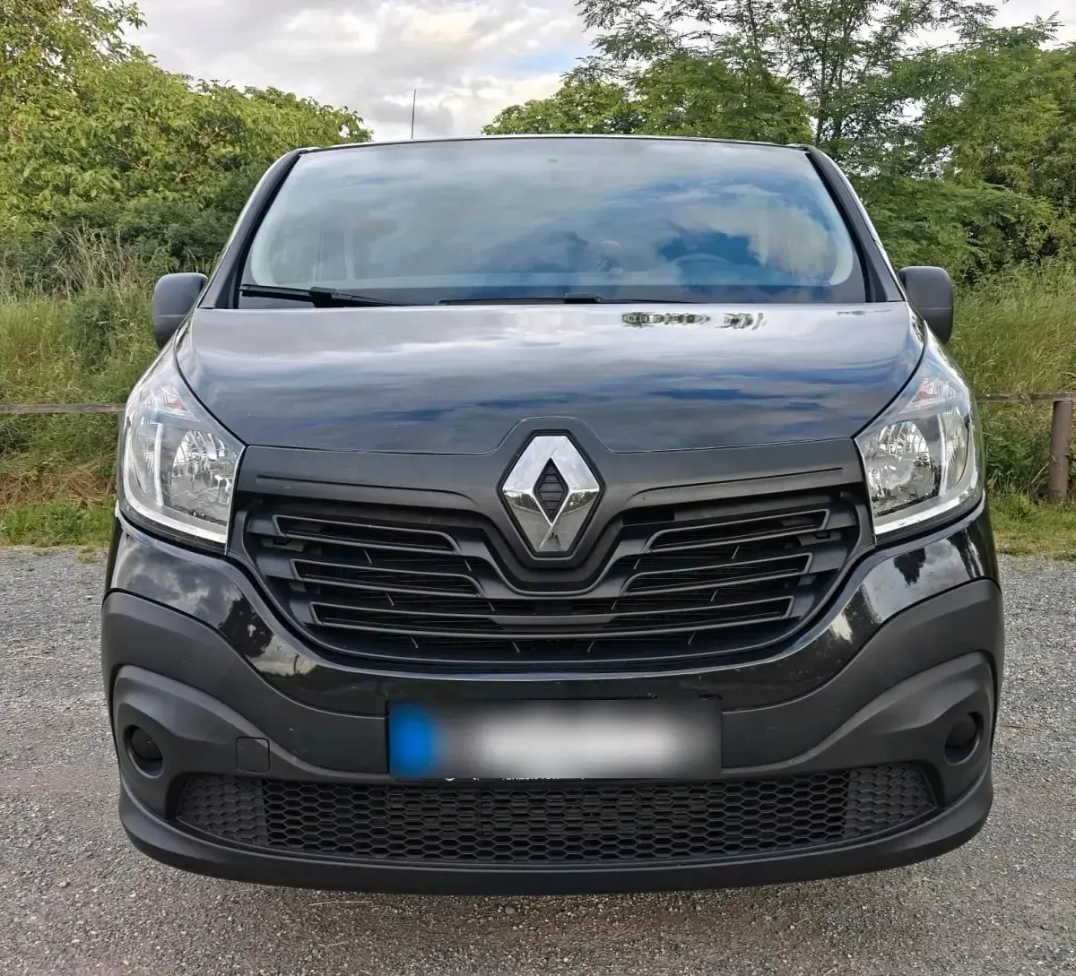 Gebraucht Renault Trafic Expression 95 PS (69 kW) 2016 Schwarz Van / Kleinbus