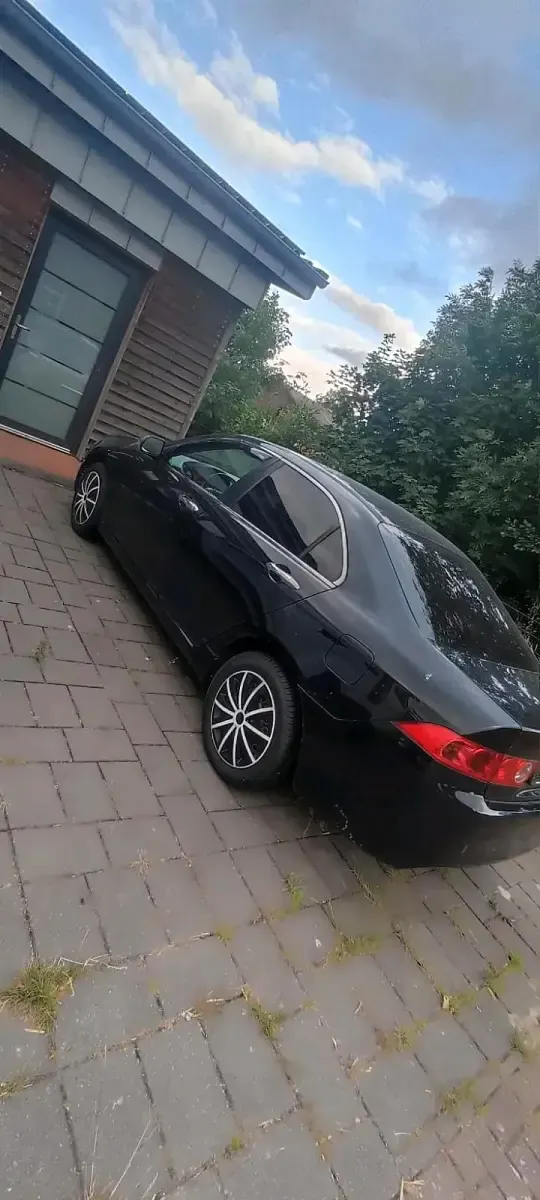 Gebraucht Honda Accord 140 PS (102 kW) 2004 Schwarz Limousine