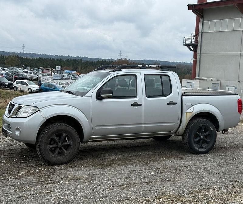 Gebraucht Nissan Navara 190 PS (139 kW) 2011 Silber Pickup
