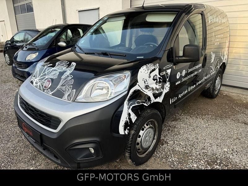 Gebraucht Fiat Fiorino 77 PS (56 kW) 2019 Schwarz Van / Kleinbus