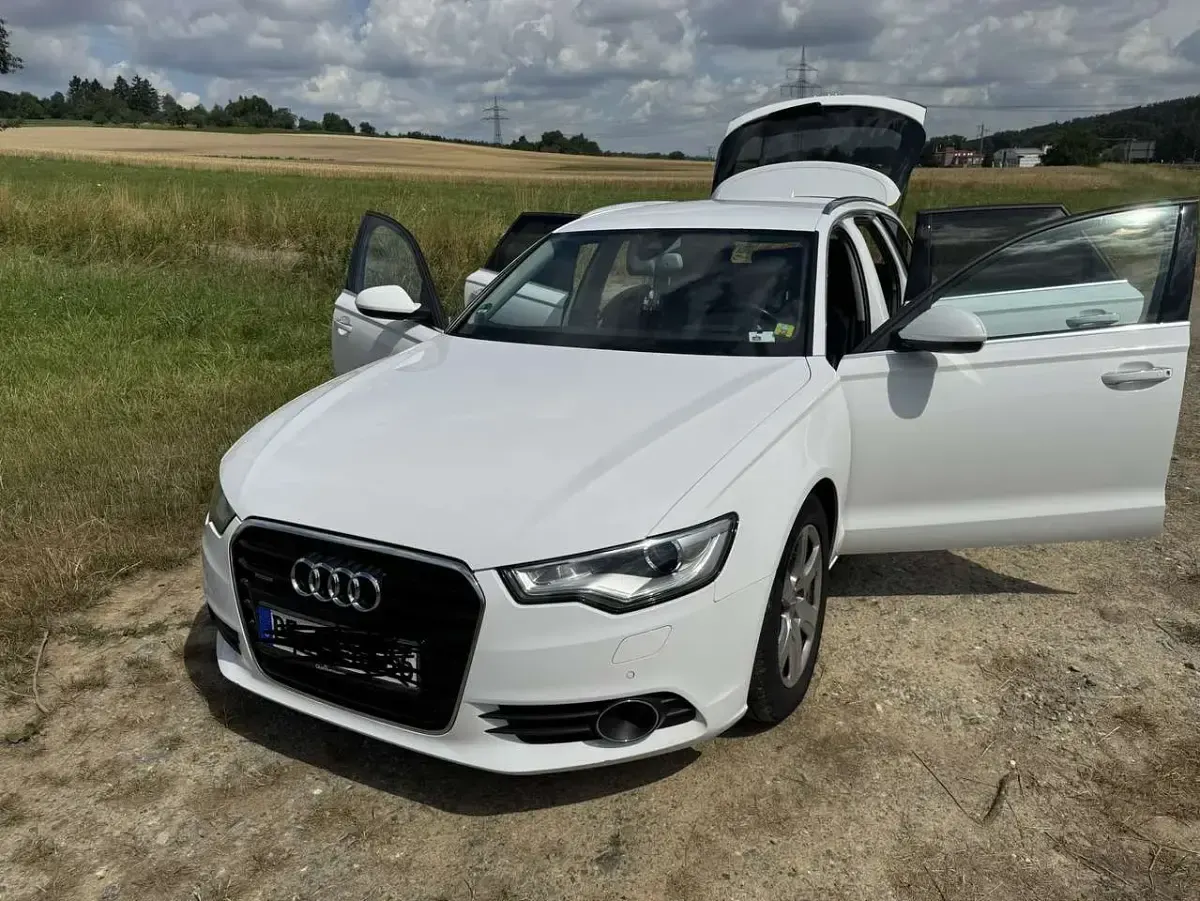 Gebraucht Audi A6 Comfort 245 PS (180 kW) 2014 Weiß Kombi
