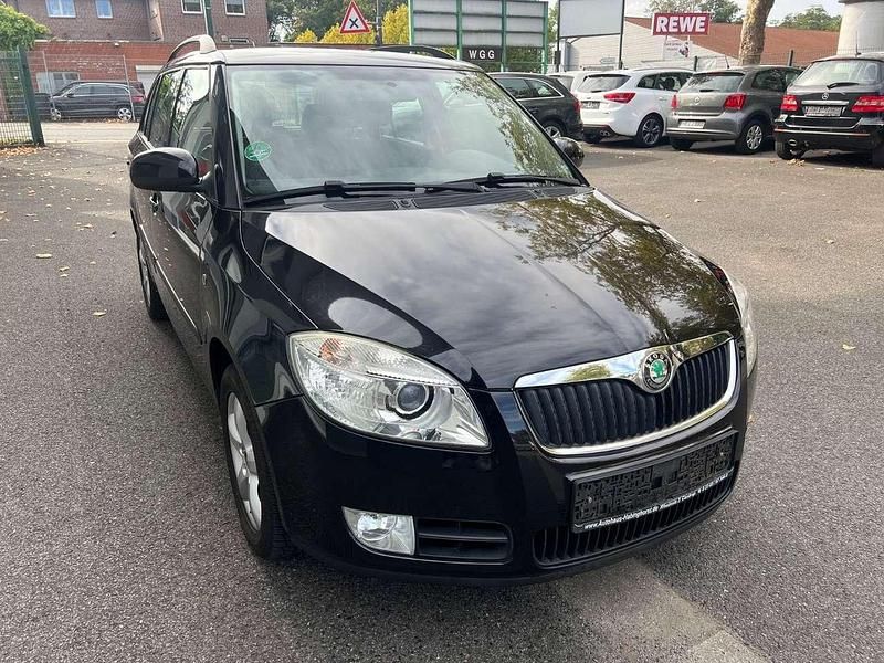 Schwarz Gebraucht 2009 Skoda Fabia Style Kombi | 2.699 € (Guter Preis) - Bild 1/4