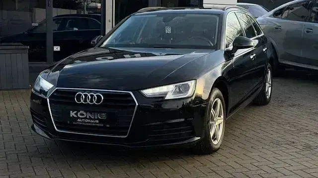 Gebraucht Audi A4 Basis 150 PS (110 kW) 2017 Schwarz Kombi