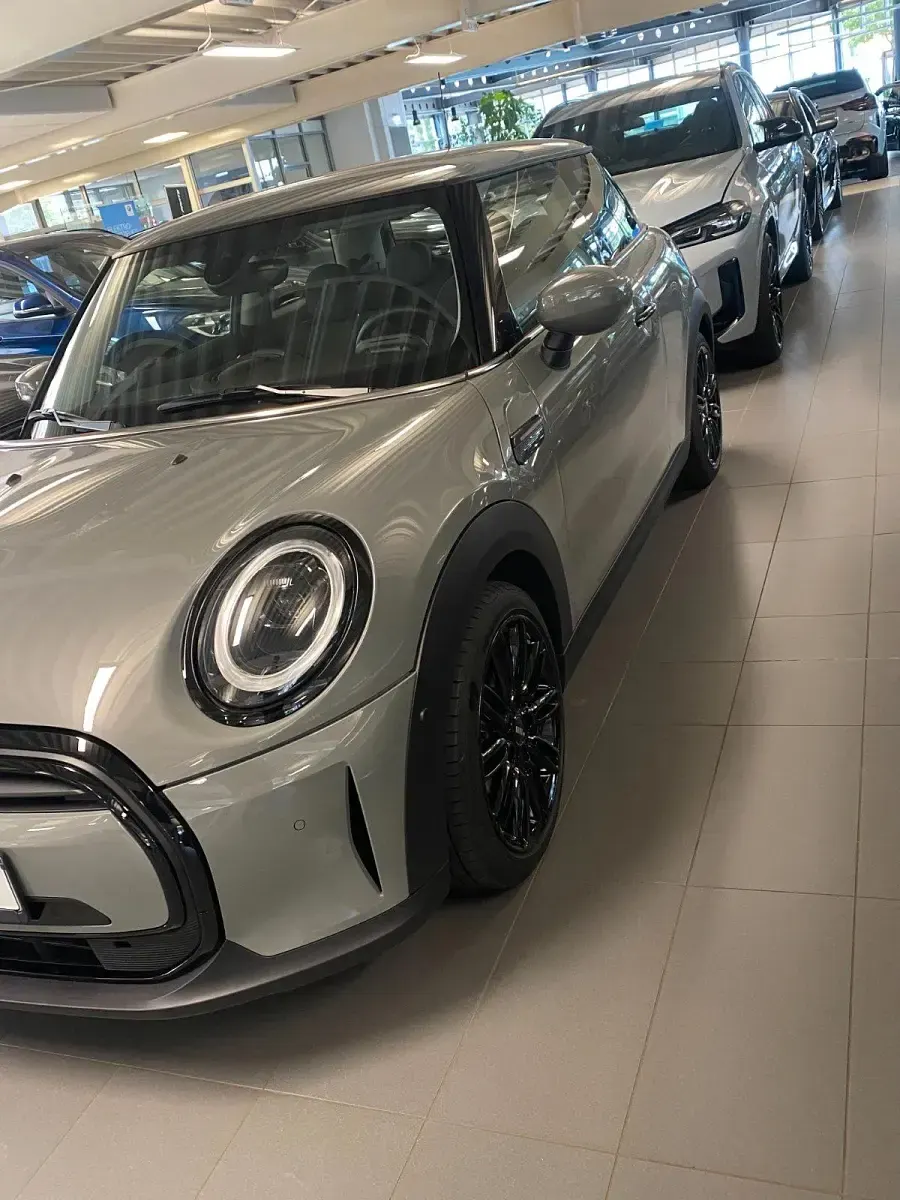 Gebraucht Mini Cooper 136 PS (100 kW) 2021 Grau Kleinwagen