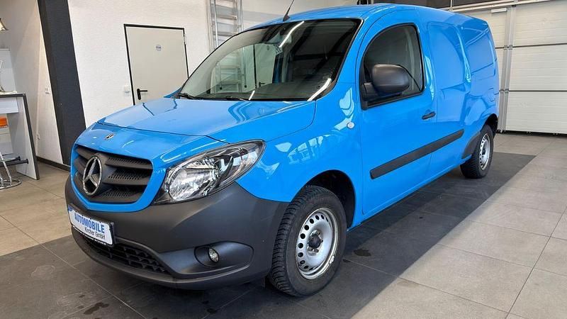 Gebraucht Mercedes Citan 111 116 PS (85 kW) 2021 Blau Van / Kleinbus