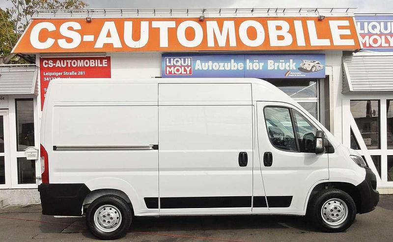 Weiß Gebraucht 2022 Opel Movano Van | 19.995 € (Superpreis) - Bild 1/4