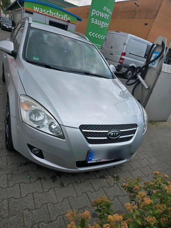 Silber Gebraucht 2009 Kia Ceed Kombi | 3.500 € (Fairer Preis) - Bild 1/4