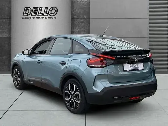 Używany Citroën e-C4 Feel 100 kW (136 KM) 2021 Niebieski Sedan/Limuzyna