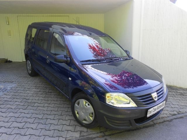 Gebraucht Dacia Logan MCV Basis 84 PS (61 kW) 2012 Blau metallic Kombi