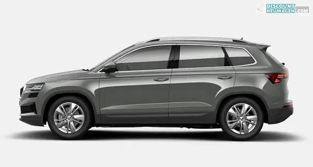 Stahlgrau Neu 2025 Skoda Karoq Selection SUV | 34.849 € (Guter Preis) - Bild 1/3