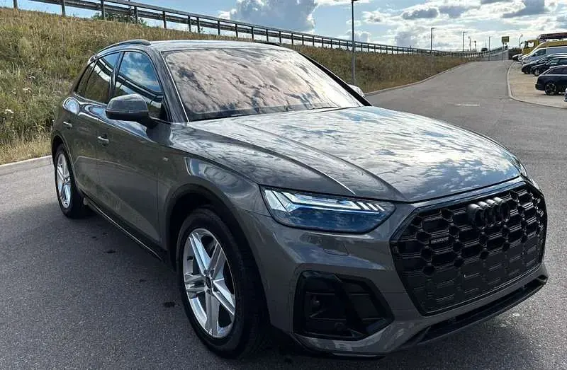 Gebraucht Audi Q5 S-Line 204 PS (150 kW) 2023 Grau SUV