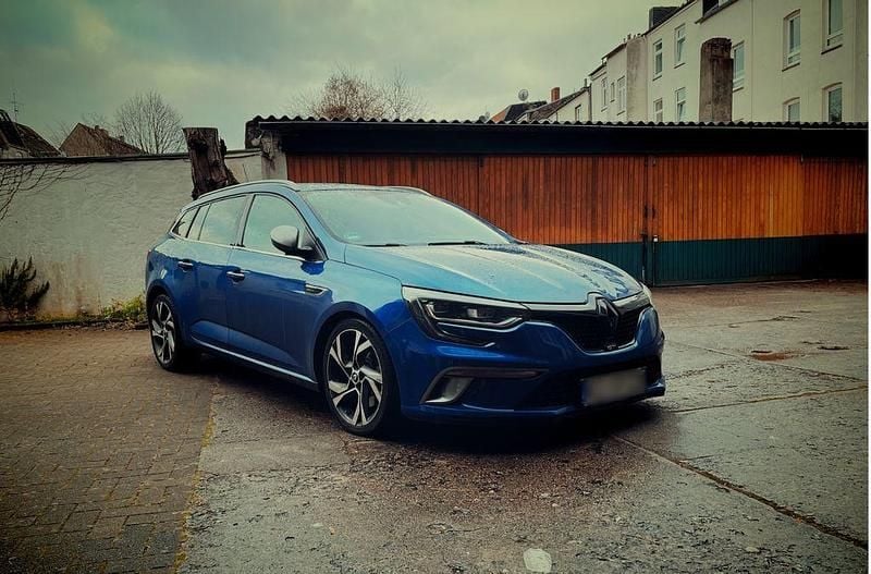 Gebraucht Renault Mégane III GT 205 PS (150 kW) 2016 Blau Limousine