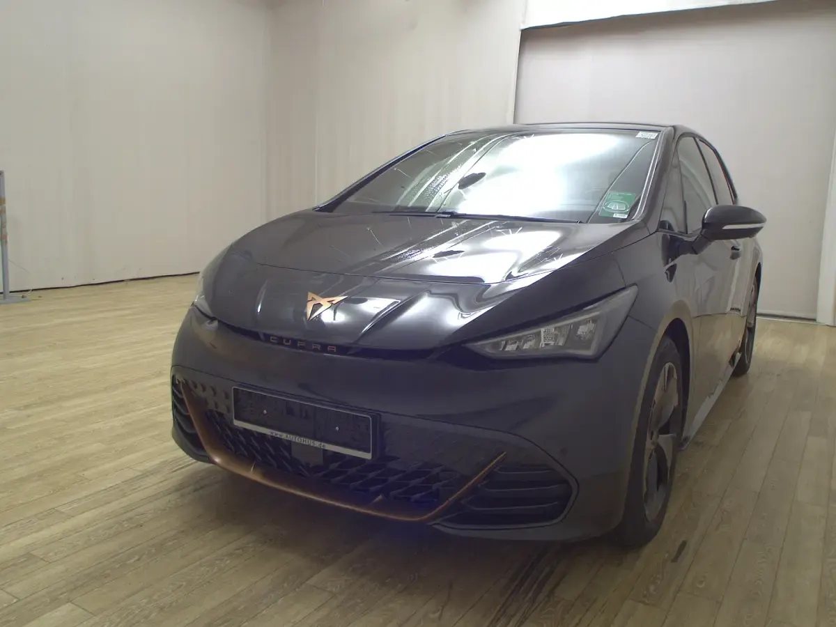 Second-hand Cupra Born 169 kW (231 CP) 2023 Gri Hatchback
