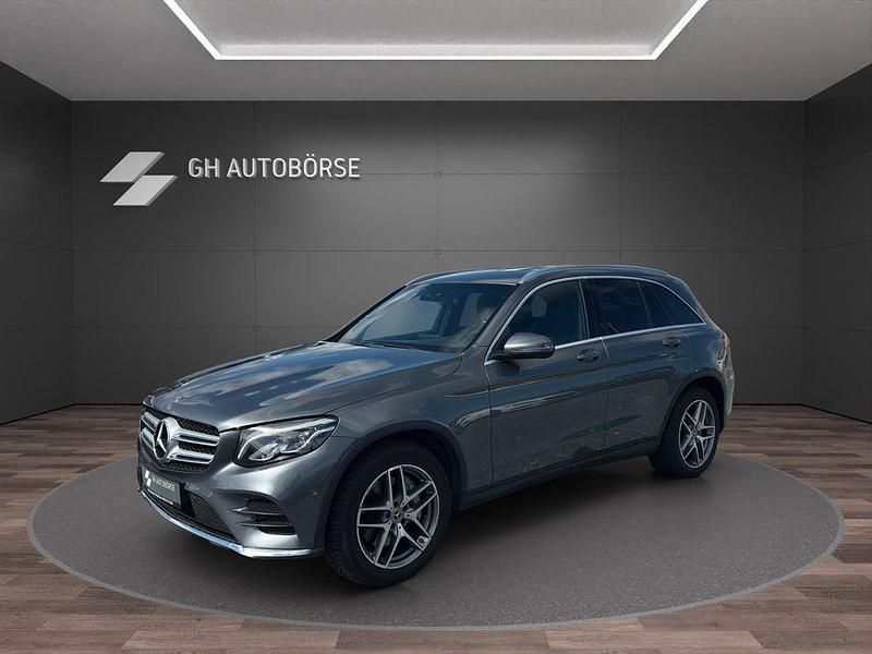 Grau Gebraucht 2018 Mercedes GLC250 AMG line SUV | 31.290 € (Fairer Preis) - Bild 1/4