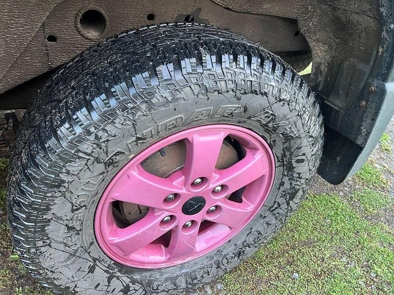 Gebraucht Mitsubishi L200 Invite 136 PS (100 kW) 2013 Grau Abholung