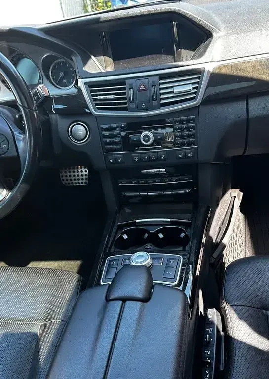 Gebraucht Mercedes E350 Avantgarde 292 PS (214 kW) 2008 Silber Limousine