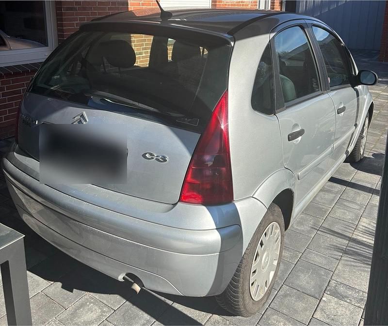Gebraucht Citroën C3 60 PS (44 kW) 2004 Silber Kleinwagen