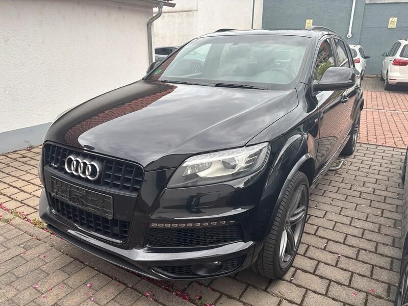 Schwarz Gebraucht 2011 Audi Q7 Comfort SUV | 17.800 € (Guter Preis) - Bild 1/4