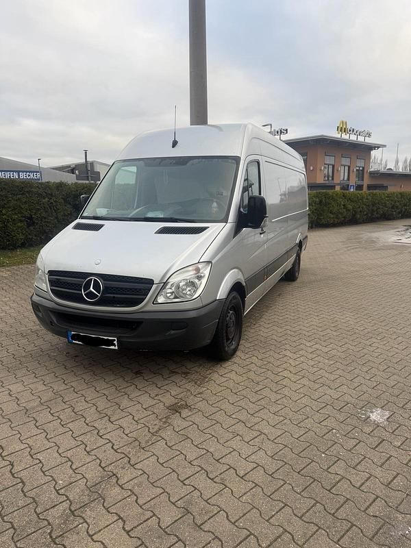 Gebraucht Mercedes Sprinter 163 PS (119 kW) 2010 Silber