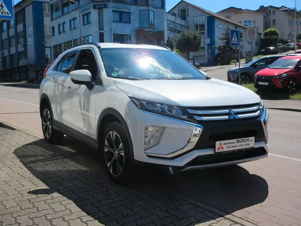 Gebraucht Mitsubishi Eclipse Cross Spirit 163 PS (119 kW) 2021 Weiß SUV