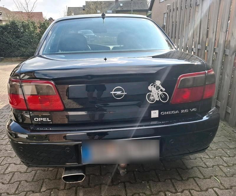 Gebraucht Opel Omega 180 PS (132 kW) 2002 Schwarz Limousine