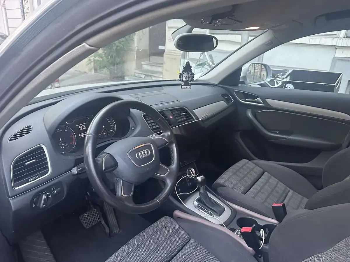 Gebraucht Audi Q3 Sport 177 PS (130 kW) 2013 Silber SUV