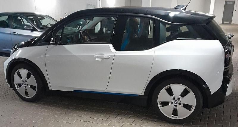 Gebraucht BMW i3 135 kW (184 PS) 2022 Weiß Kleinwagen
