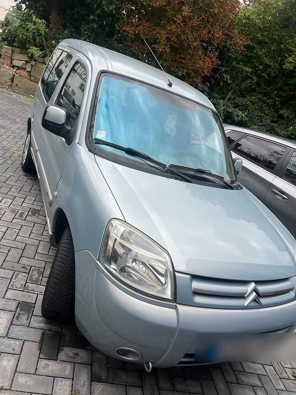 Silber Gebraucht 2005 Citroën Berlingo Van / Kleinbus | 1.299 € (Superpreis) - Bild 1/4