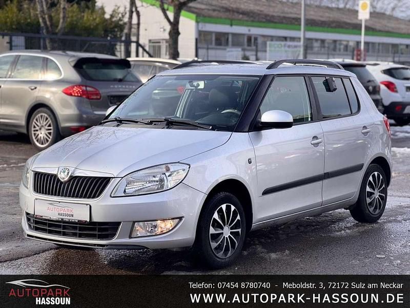 Silber Gebraucht 2012 Skoda Fabia Ambition Kombi | 2.999 € (Superpreis) - Bild 1/4