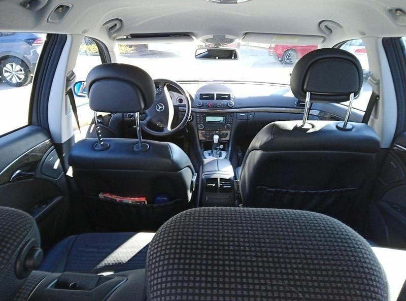 Gebraucht Mercedes E220 Avantgarde 150 PS (110 kW) 2005 Silber Kombi