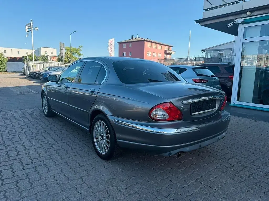 Gebraucht Jaguar X-type Executive 196 PS (144 kW) 2007 Grau Limousine