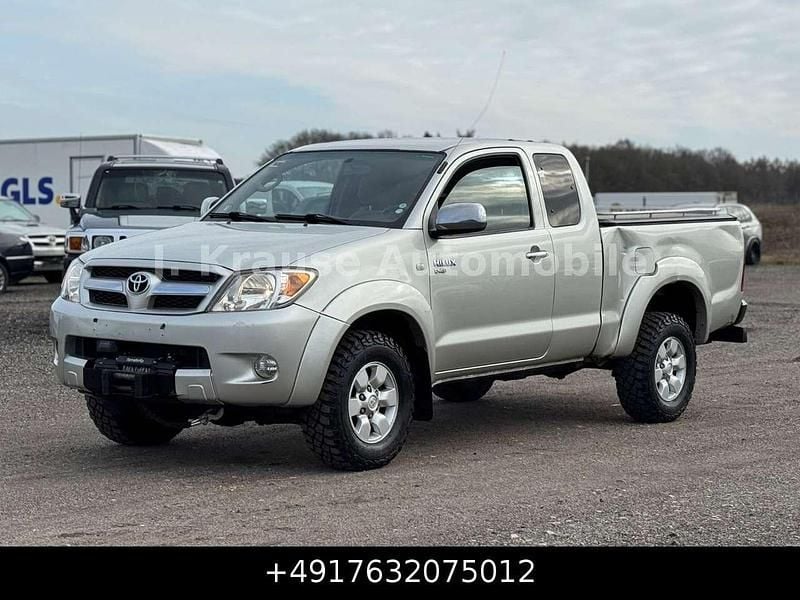 Gebraucht Toyota HiLux 102 PS (75 kW) 2005 Silber Pickup