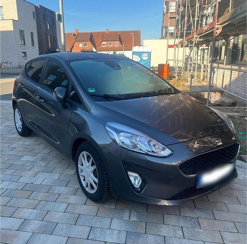 Gebraucht Ford Fiesta Cool & Connect 100 PS (73 kW) 2018 Grau Kleinwagen