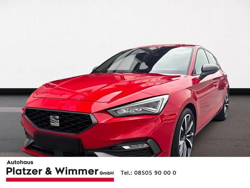 Rot Gebraucht 2021 Seat Leon FR Limousine | 23.900 € (Etwas zu teuer) - Bild 1/4