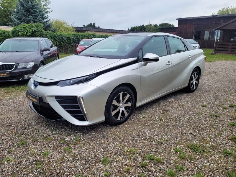 Gebraucht Toyota Mirai 75 PS (55 kW) 2019 Silber Limousine