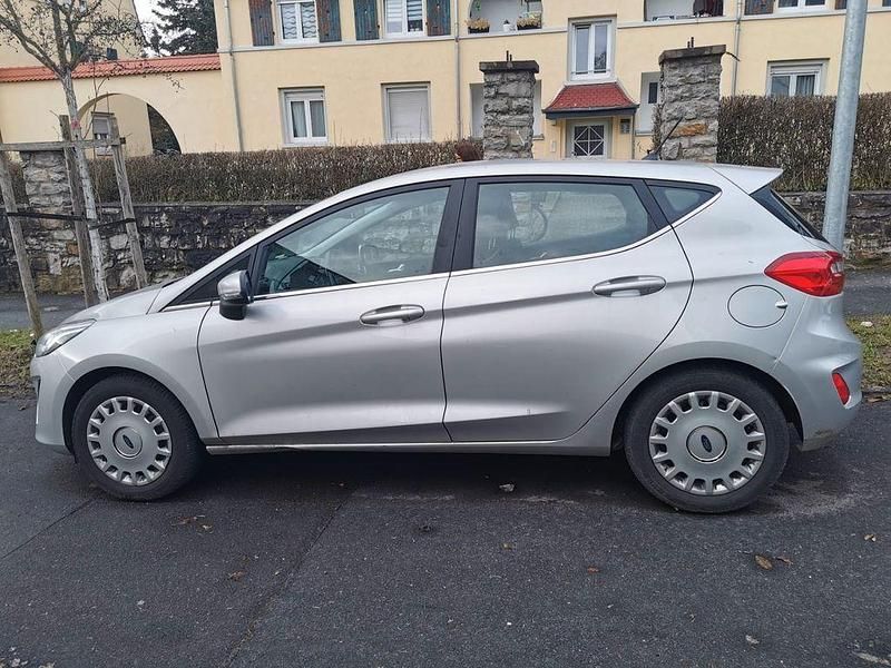 Gebraucht Ford Fiesta Cool & Connect 101 PS (74 kW) 2018 Silber Kleinwagen