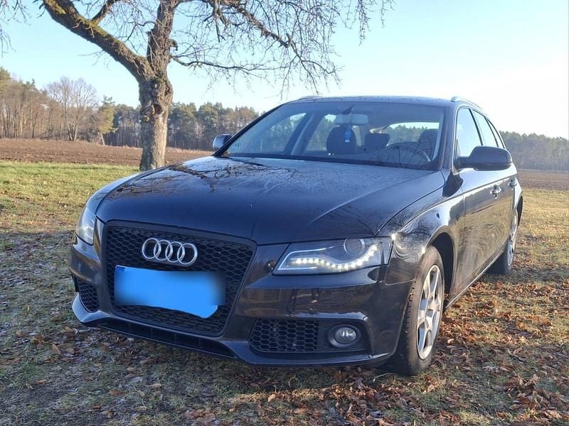 Schwarz Gebraucht 2011 Audi A4 Kombi | 4.990 € (Superpreis) - Bild 1/4