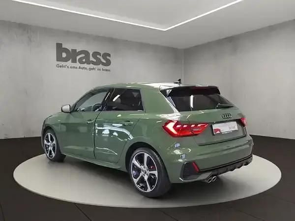 Gebraucht Audi A1 Sportback Ambiente 207 PS (152 kW) 2025 Distriktgrün metallic Kleinwagen
