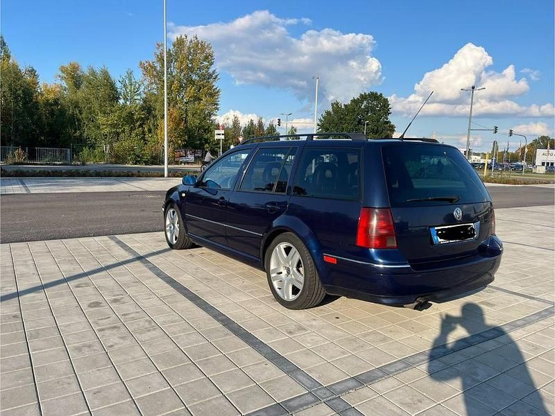 Gebraucht VW Bora Highline 116 PS (85 kW) 2000 Blau Kombi