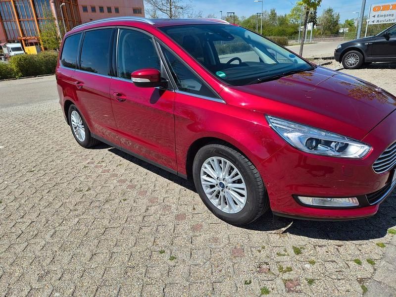 Gebraucht Ford Galaxy Titanium 150 PS (110 kW) 2019 Rot Van / Kleinbus