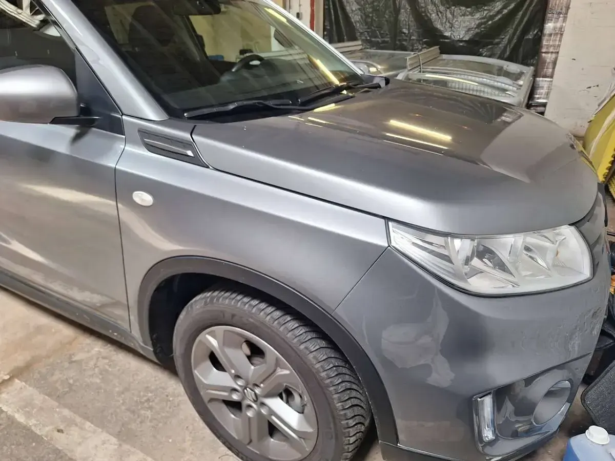 Gebraucht Suzuki Vitara Comfort 120 PS (88 kW) 2018 Grau SUV
