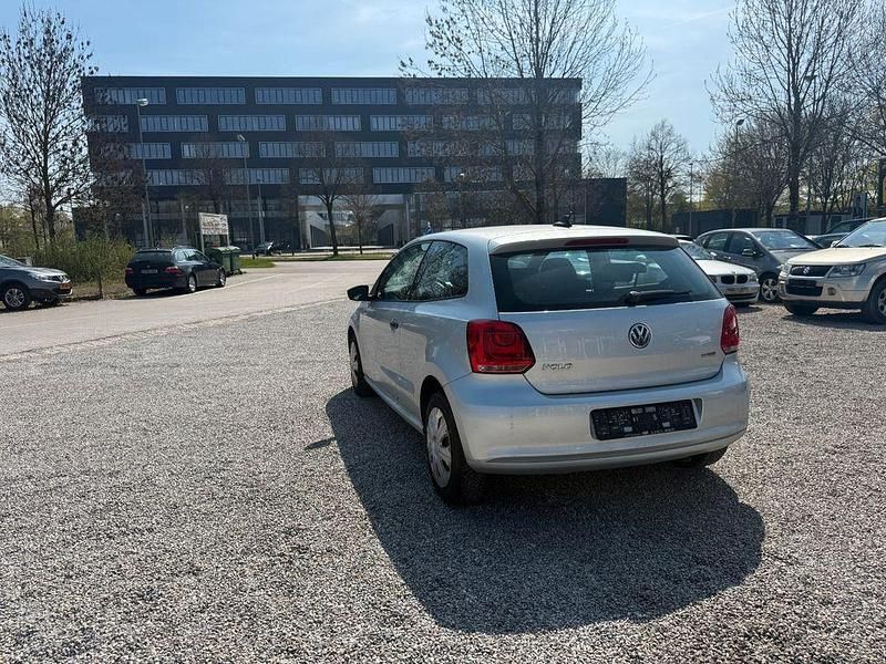 Brugt VW Polo Trendline 69 HK (50 kW) 2012 Sølv Hatchback
