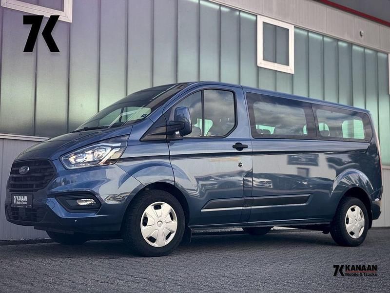 Blau Gebraucht 2019 Ford Transit Trend Van / Kleinbus | 23.800 € - Bild 1/4