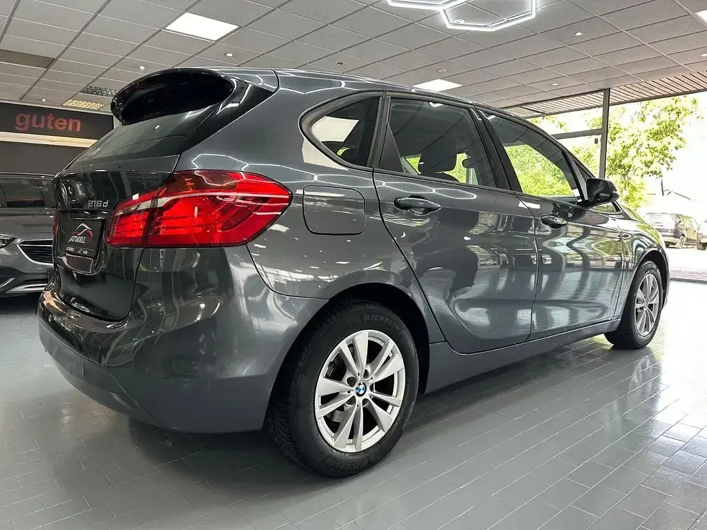 Gebraucht BMW 216 Active Tourer Advantage 116 PS (85 kW) 2016 Grau Van / Kleinbus