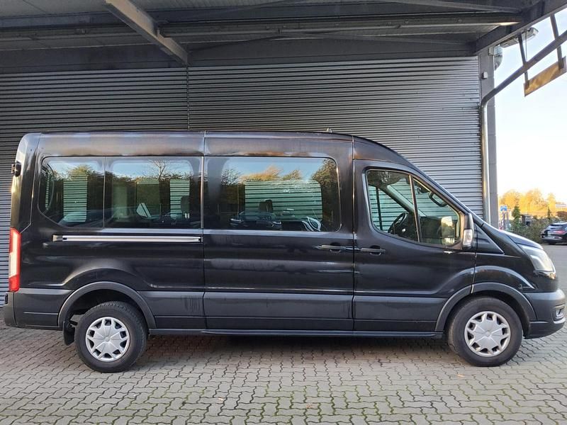 Gebraucht Ford Transit Trend 170 PS (125 kW) 2021 Schwarz Kombi